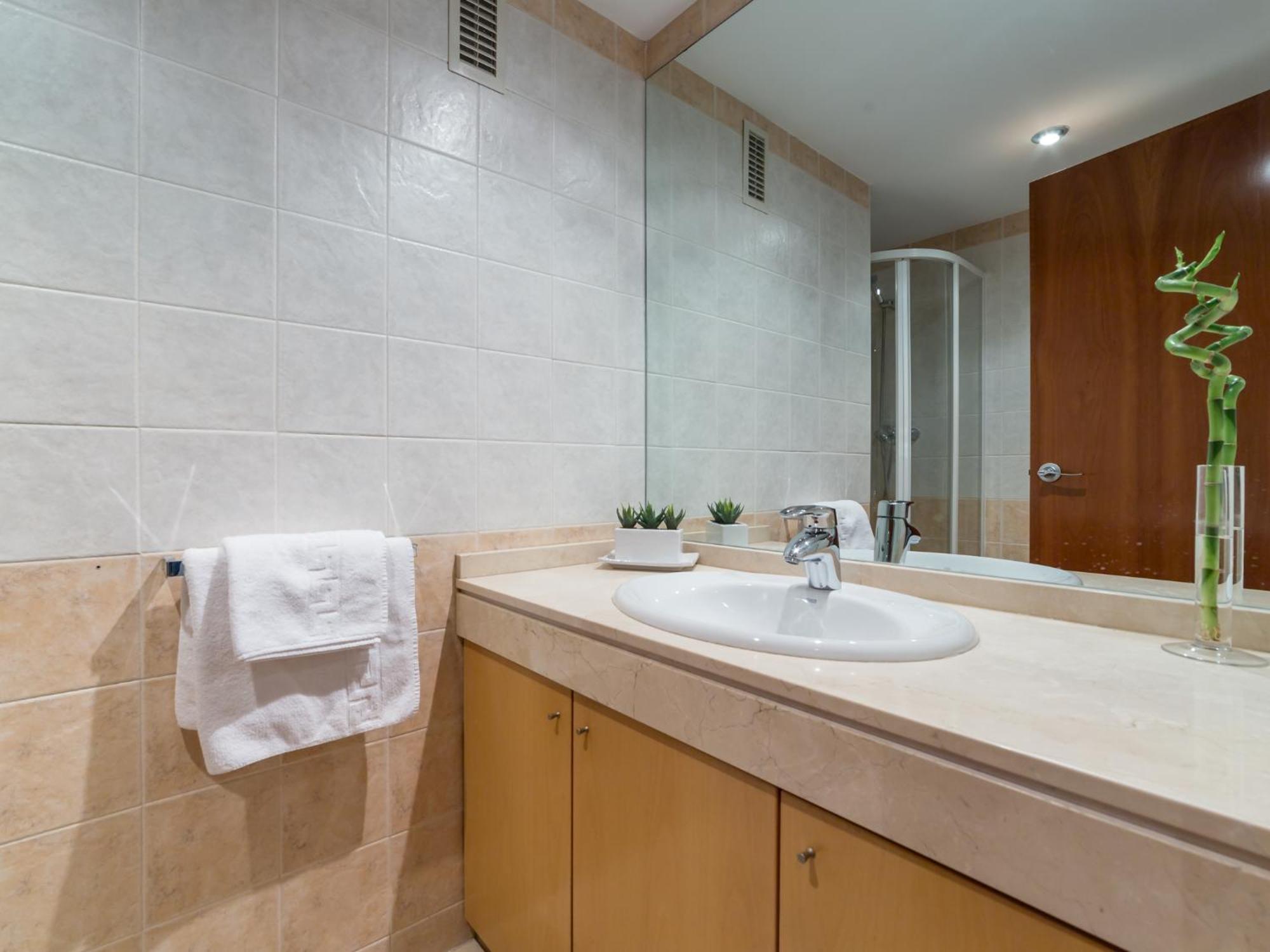 Travel Habitat - Ciudad De Ciéncias Apartamento *